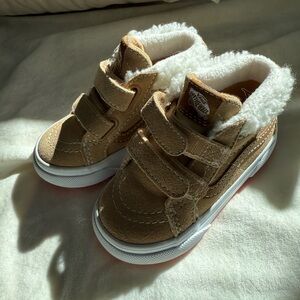 Vans Kids Tan Khaki High-Top Shoes with Faux Fur Lining